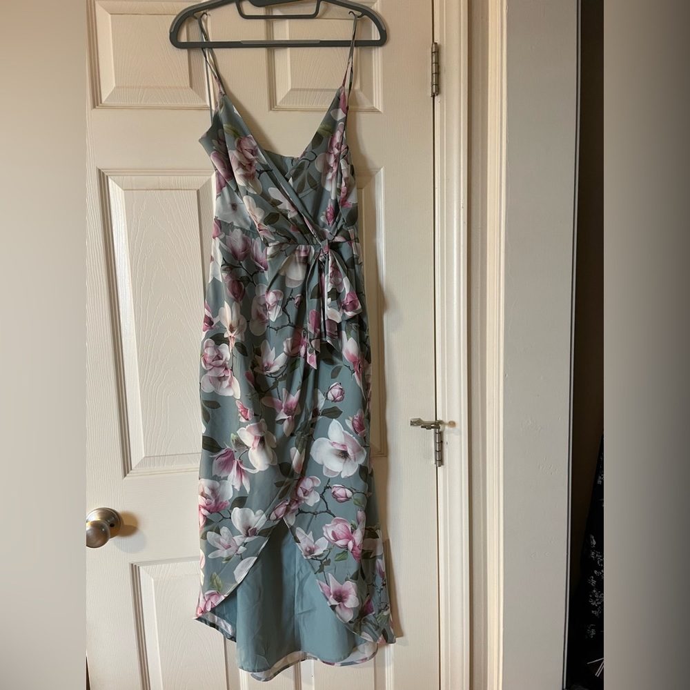 Express Floral Toe Waist Hi-Low Midi Dress